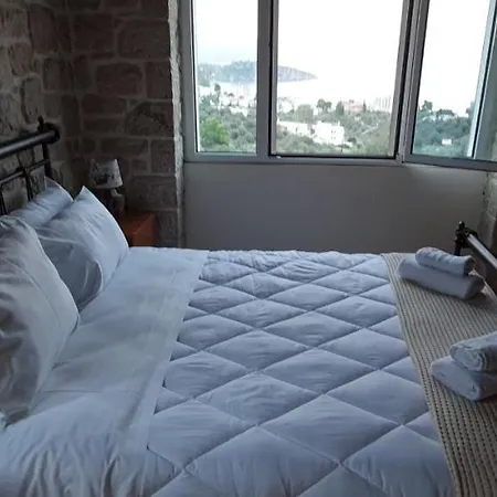 πέτρα, ελιά και λεβάντα Ferienhaus