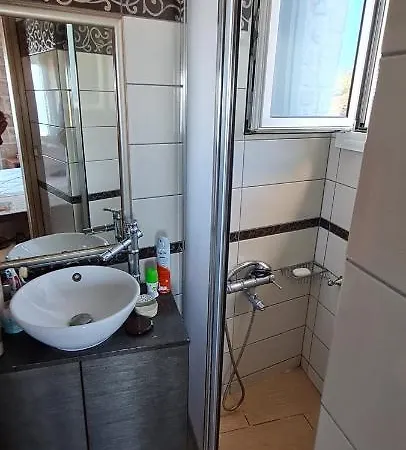 Holiday home πέτρα, ελιά και λεβάντα