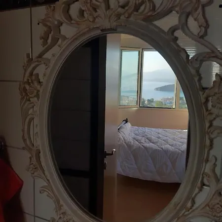 πέτρα, ελιά και λεβάντα