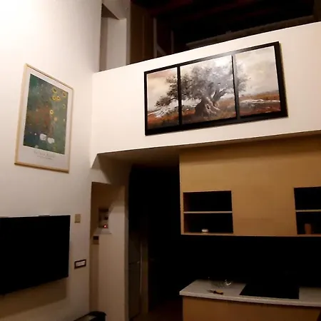 πέτρα, ελιά και λεβάντα Tolón