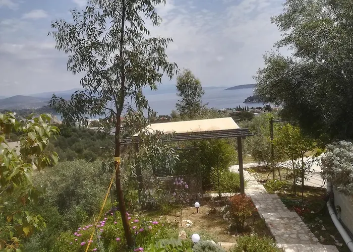 πέτρα, ελιά και λεβάντα * Tolón