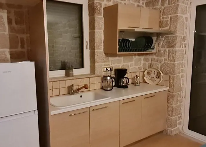 πέτρα, ελιά και λεβάντα 펜션