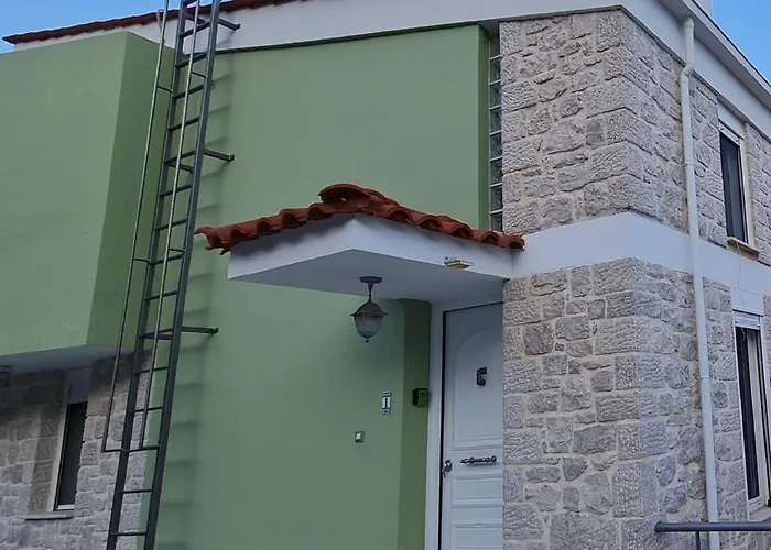 πέτρα, ελιά και λεβάντα בית נופש