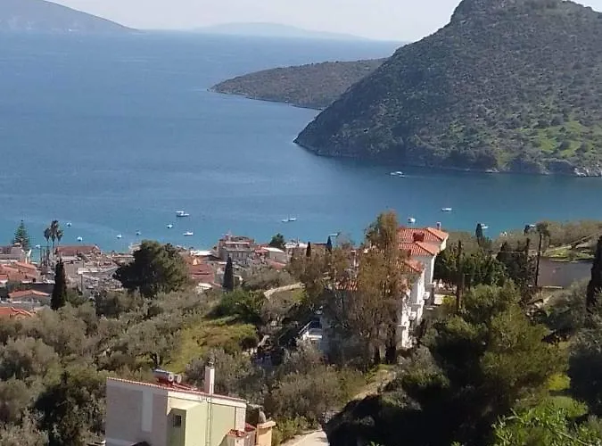 πέτρα, ελιά και λεβάντα בית נופש טולון