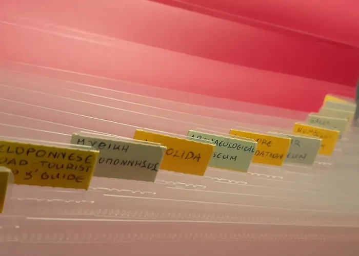 בית נופש πέτρα, ελιά και λεβάντα טולון