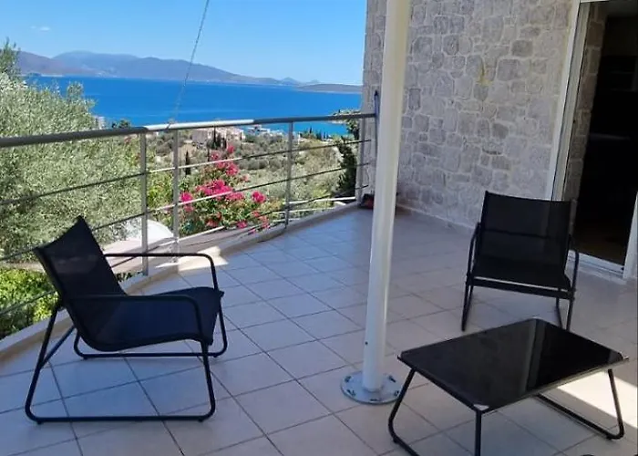 בית נופש πέτρα, ελιά και λεβάντα טולון